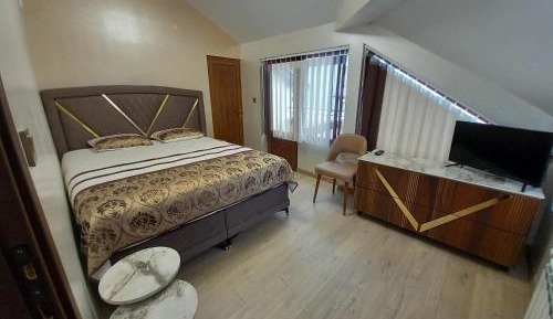 Deluxe Family Suite