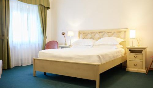 Deluxe Double Room with Sea View