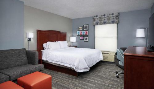 King Room with Sofa Bed - Non-Smoking