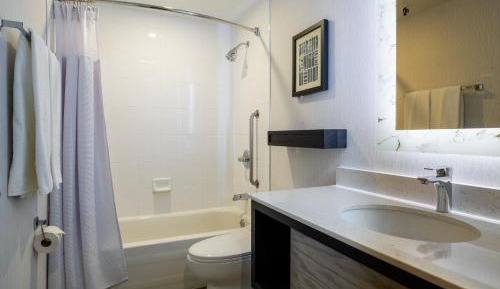 Standard Room with Two Queen Beds