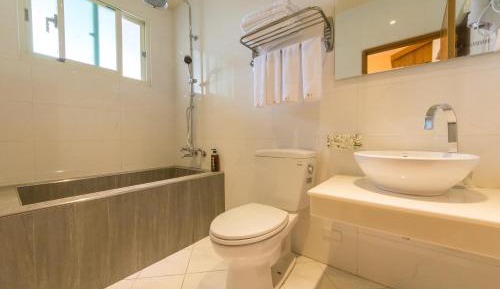 Deluxe Double Room with Bath