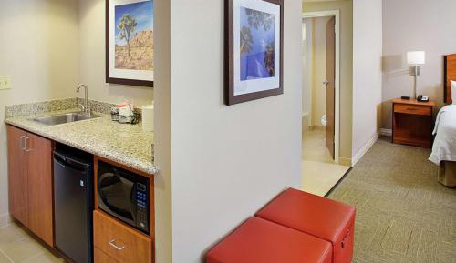 King Studio Suite with Sofa Bed - Non-Smoking