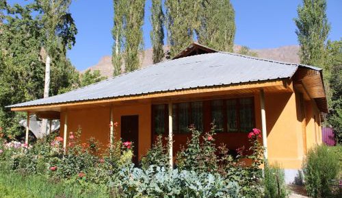 Mixed Dormitory Room