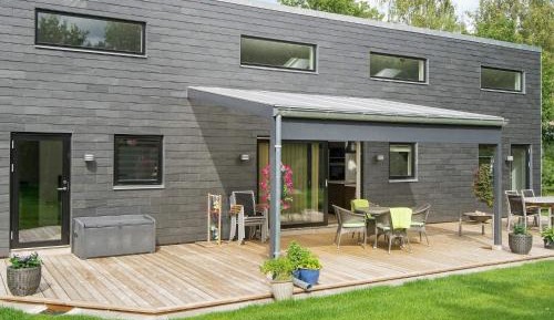 Three-Bedroom Holiday Home 