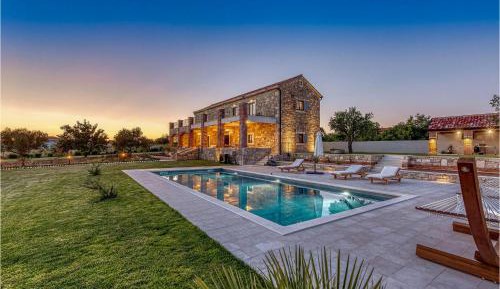 Five-Bedroom Holiday Home