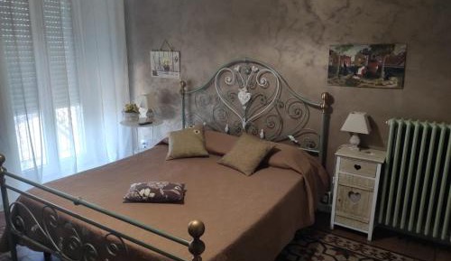 Deluxe Room (2 Adults + 1 Child)