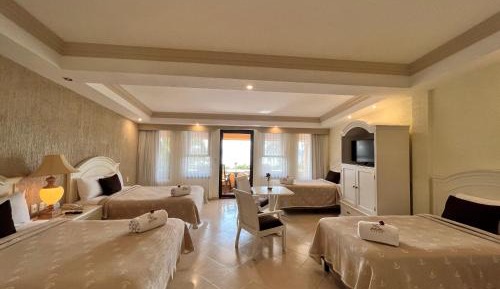 Family Room with Lake View