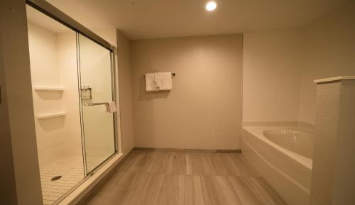 Suite with Two Beds - Non-Smoking