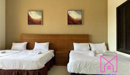 Studio with Pool View