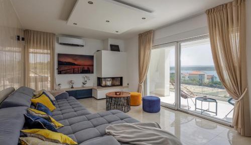 Four-Bedroom Holiday Home