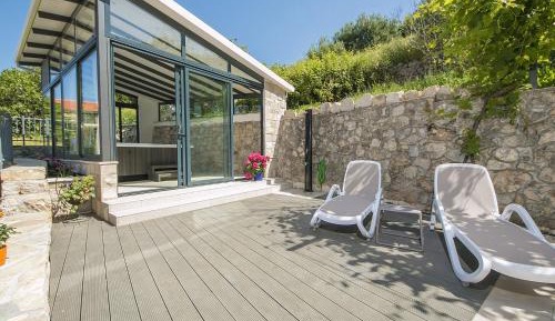 Three-Bedroom Vacation Home 