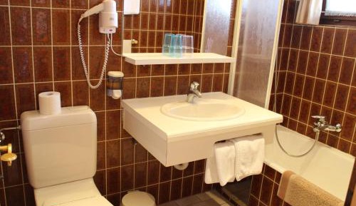 Single Room with Parking Space