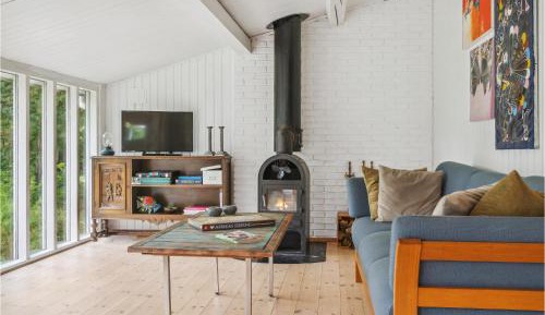 Three-Bedroom Holiday Home 