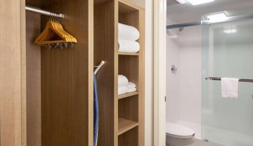 King Studio Suite