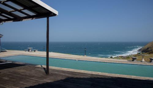 Deluxe Double Room with Side Sea View