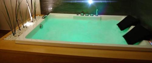 King Suite with Spa Bath