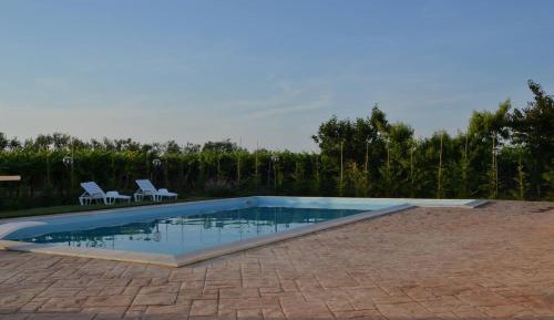 Queen Room with Pool View