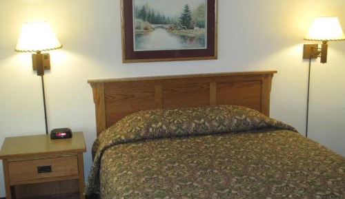 Queen Room - Smoking