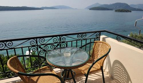 Studio with Sea View (3 Adults)