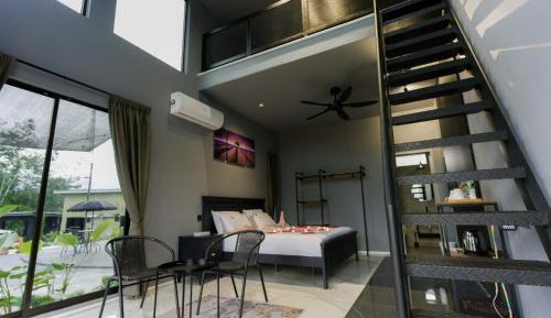 Family Room with Mountain View