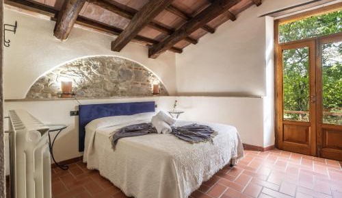 Superior One-Bedroom Apartment