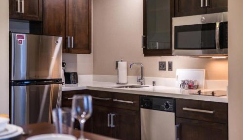 One-Bedroom King Suite with Sofa Bed - Hearing Accessible