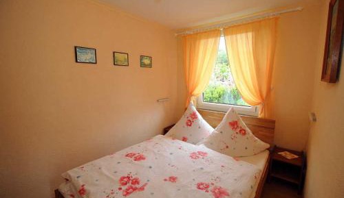 One-Bedroom Holiday Home