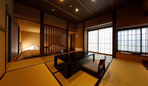Twin Room with Tatami Area