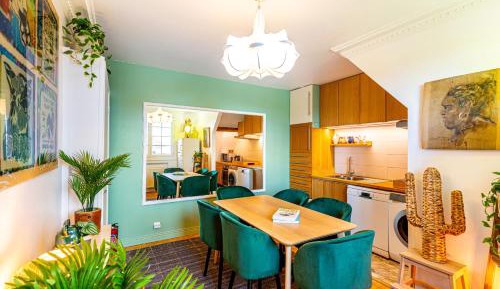 Apartment with Garden View