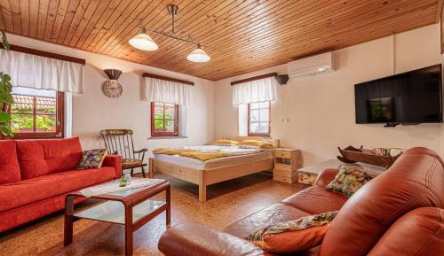 One-Bedroom Apartment with Balcony