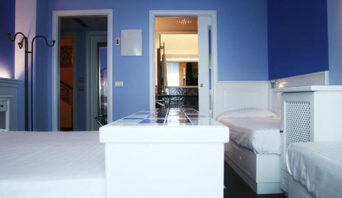 Family Room with Sea View