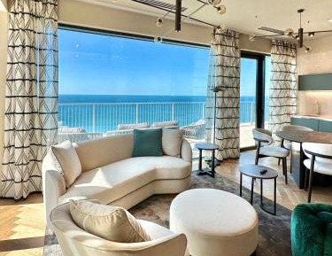 Suite with Hot Tub in Terrace and Sea View