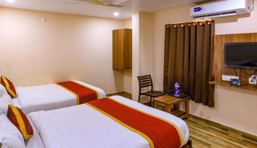 Deluxe Queen Room with Two Queen Beds