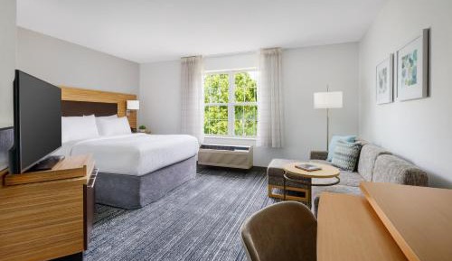 Queen Studio with Sofa Bed