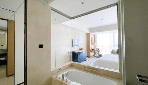 Club Deluxe King Bed Room, Club level, Guest room, 1 King