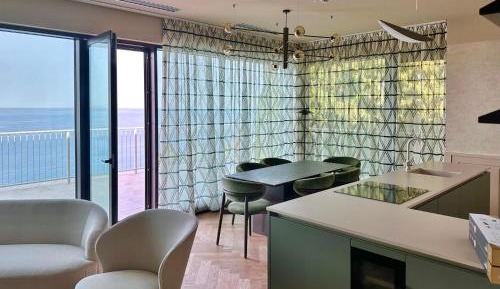 King Suite with Terrace and Sea View