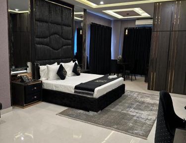 Superior Family Room