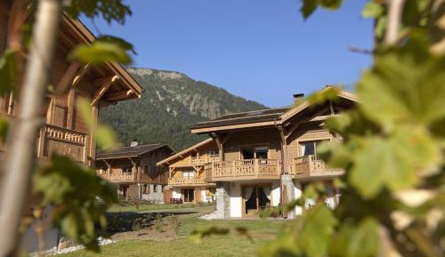 Superior Two-Bedroom Apartment (6 Adults) with Spa Access