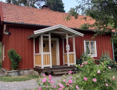 Villa with Garden View