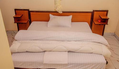 Deluxe Double Room (1 adult + 1 child)