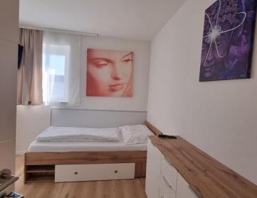 Single Room with Shared Bathroom