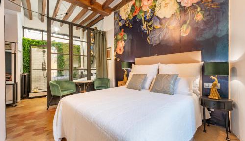 Deluxe Double Room with Bath