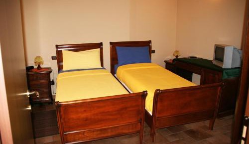 Twin Room with Bathroom