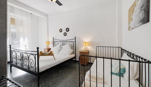 Superior One-Bedroom Apartment