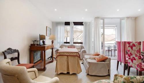 Three-Bedroom Superior Apartment