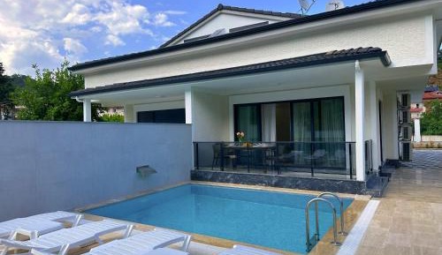 Villa with Private Pool