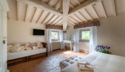 Triple Room with Private Bathroom