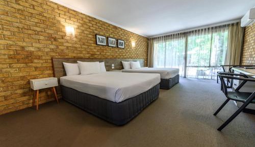 Deluxe Queen Room with Two Queen Beds