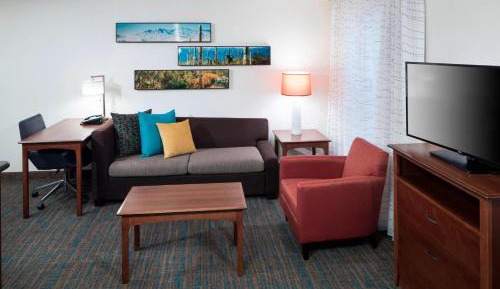King Studio with Sofa Bed