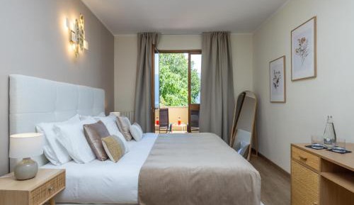 Double Room with Lake View